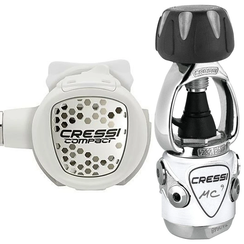MC9 COMPACT White Pack Détendeur + Octopus Compact + Manomètre Blanc - Cressi 2 MC9 COMPACT White Pack Détendeur + Octopus Compact + Manomètre Blanc - Cressi – Image 2